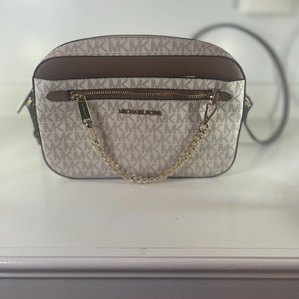 Michael Kors Jet Set Crossbody